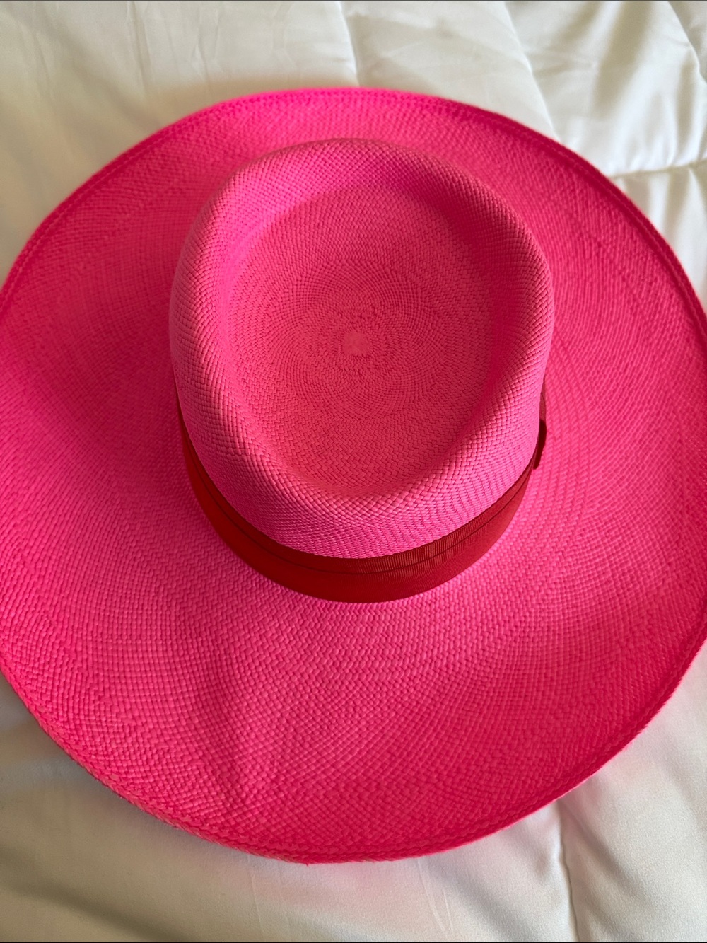 Artesano hot pink hat